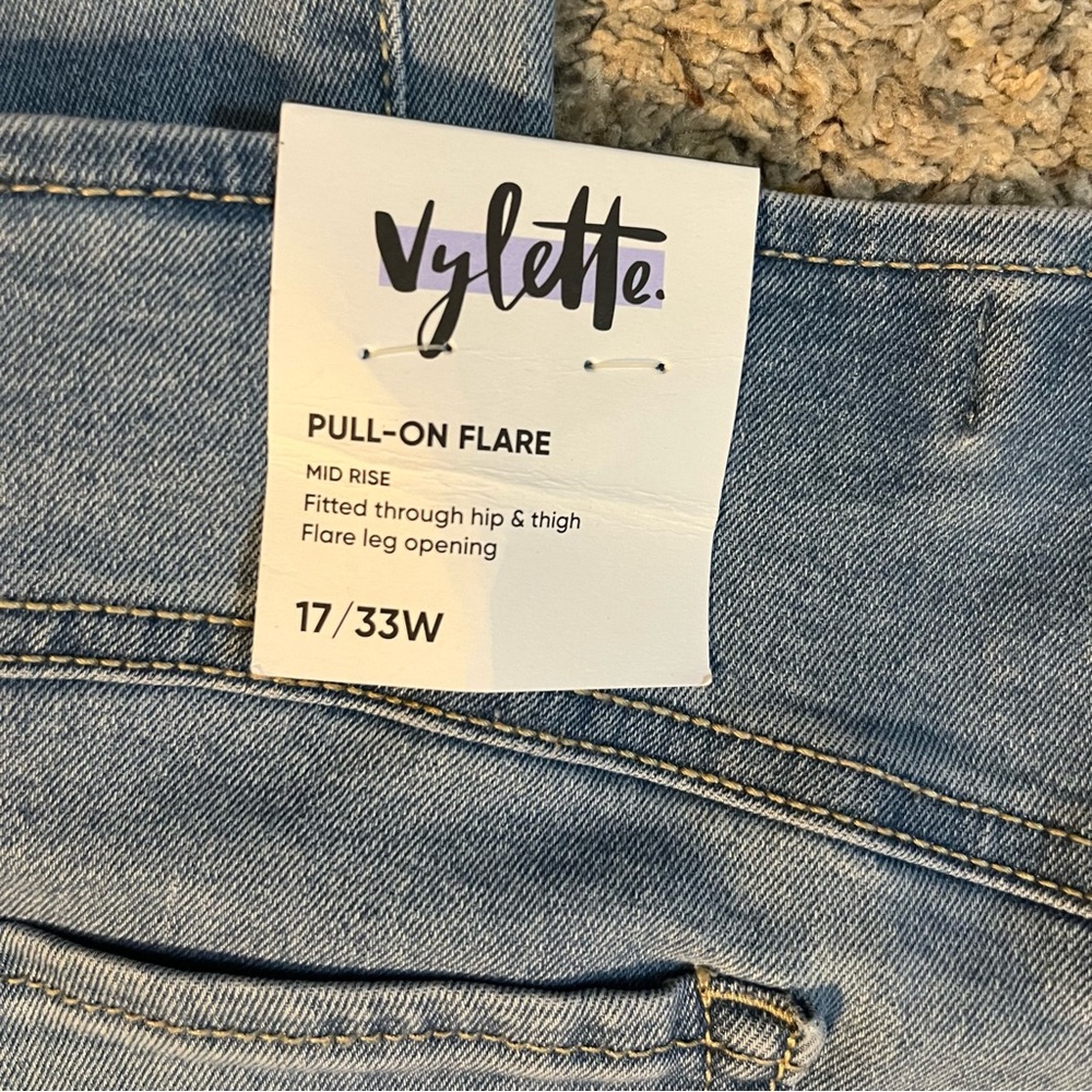 Vylette Pull on Flare Jeans Midrise Waist Size 33” NWTi - Picture 5 of 12